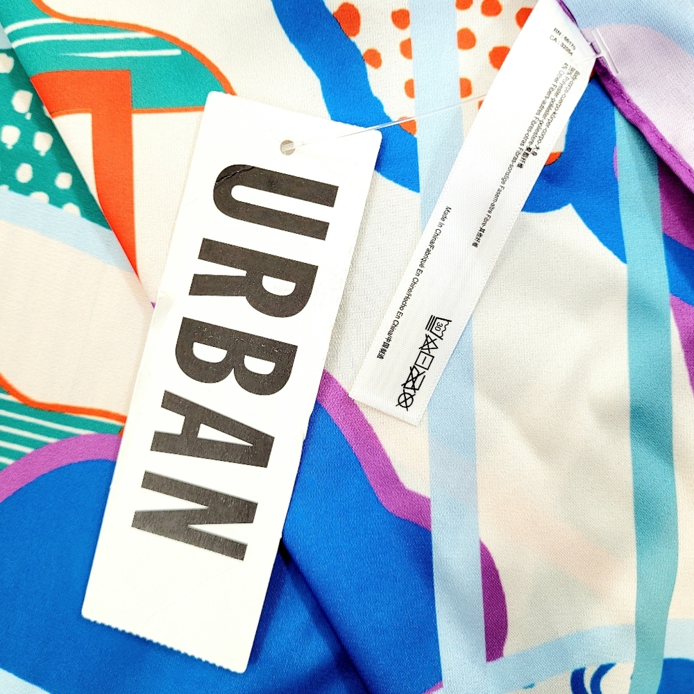 NWT URBAN OUTFITTERS Colorful Abstract Trees Large Square SATIN SCARF New - Picture 4 of 7